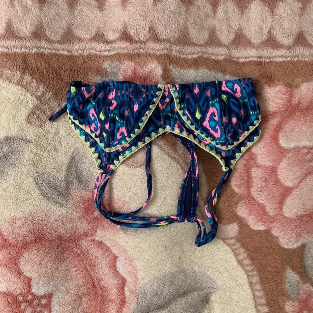 Bikini top